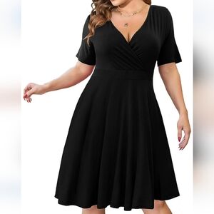 AHLARAY PLUS SIZE Short Sleeve Swing Dress with Pockets